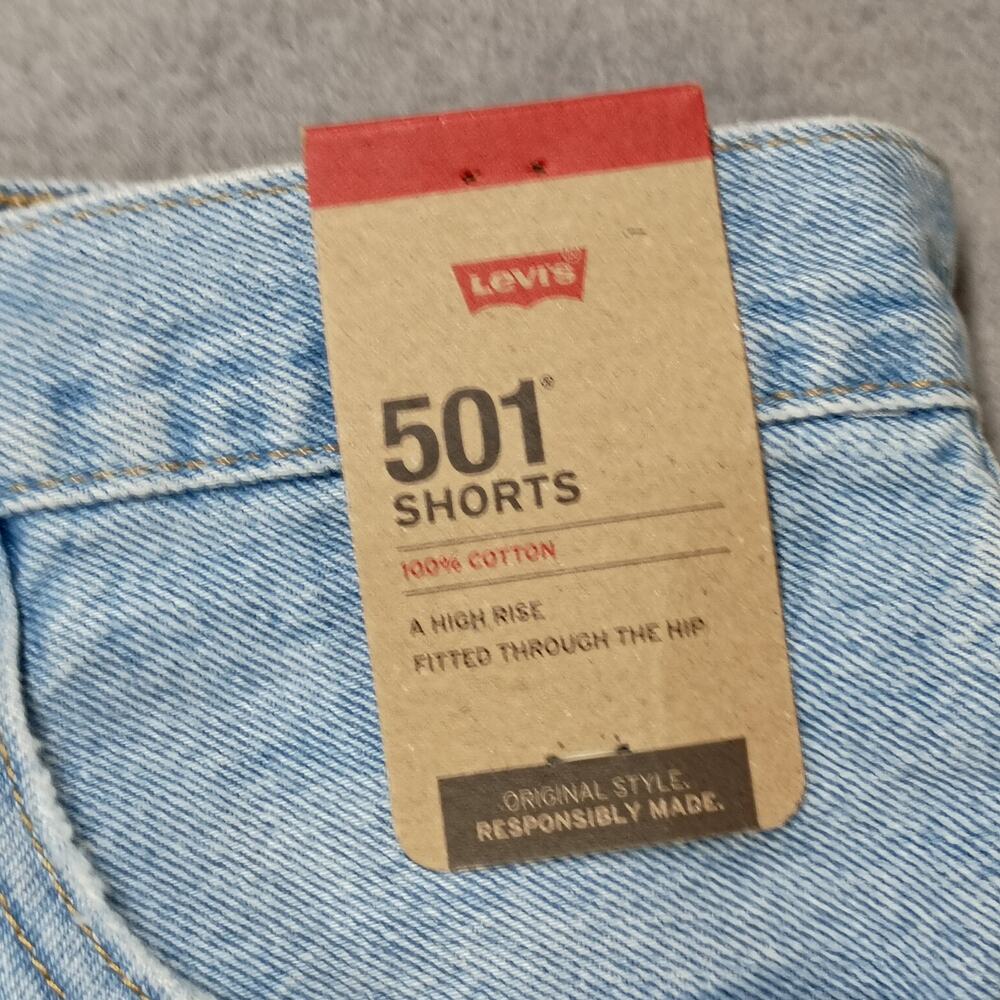 Levis 501 Cutoff Shorts Womens 34 Light Wash Distressed Raw Hem Y2K NWT - Picture 5 of 7